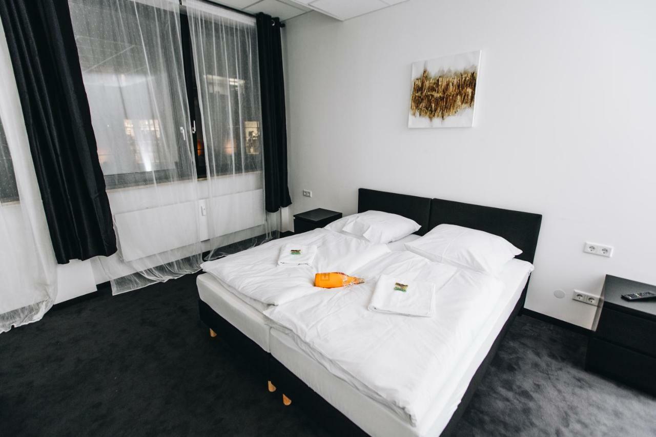 Huxx Aparthotel