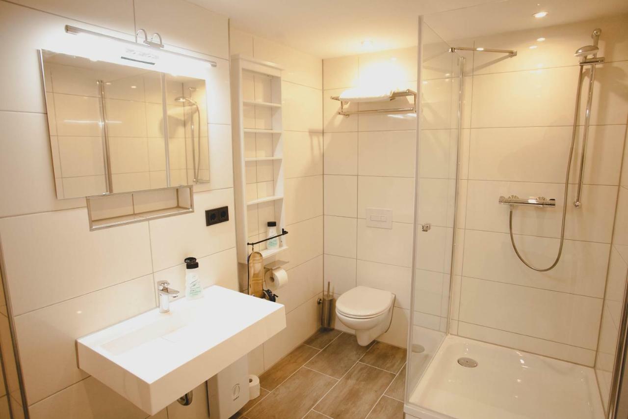 Huxx Aparthotel 3*