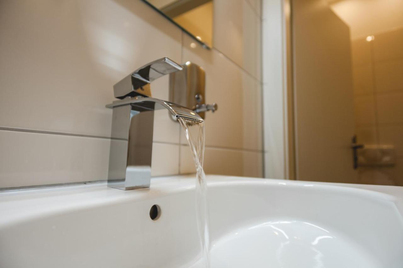Huxx Aparthotel 3*